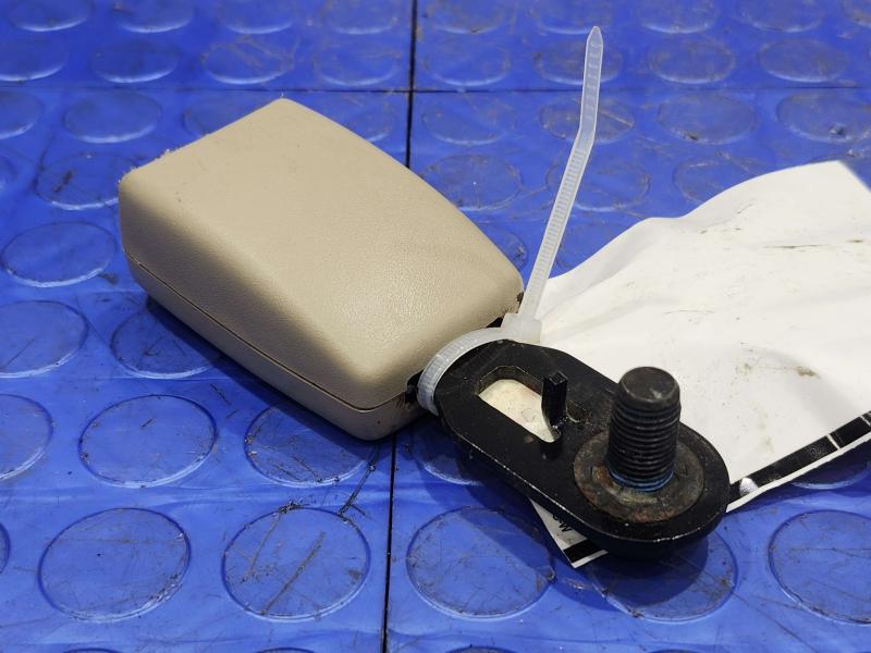 2015 Jeep Grand Cherokee Rear Seat Belt
