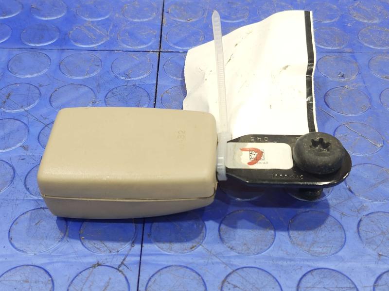 2015 Jeep Grand Cherokee Rear Seat Belt