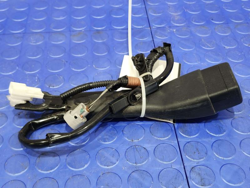 2014 Lexus IS 250 Front Seat Belt