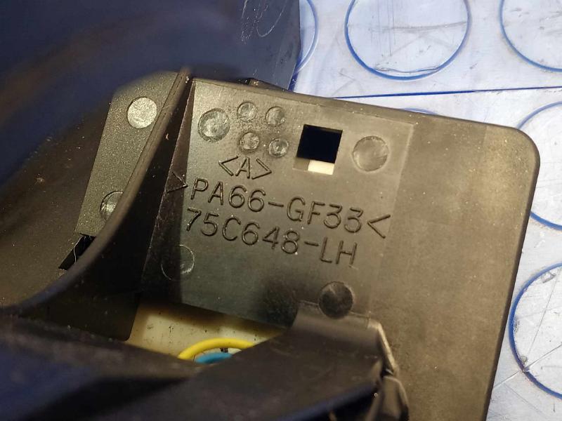 2008-2013 Toyota Highlander Automatic Gear Shifter Assembly OEM 33560-0E050