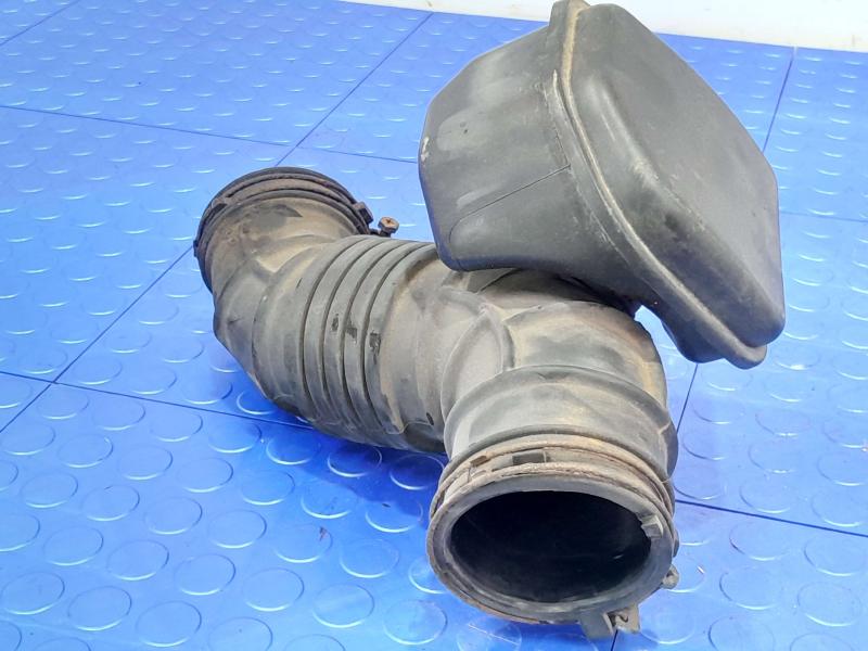 2010 - 2013 Kia Sportage 2.4L Engine Air Intake Hose OEM 281302S100