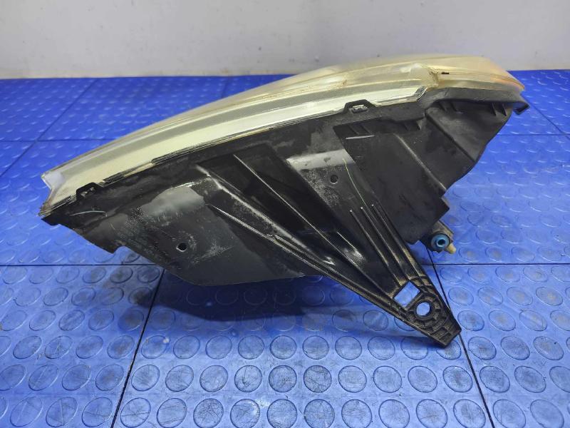 2011 Dodge Durango Headlamp Assembly