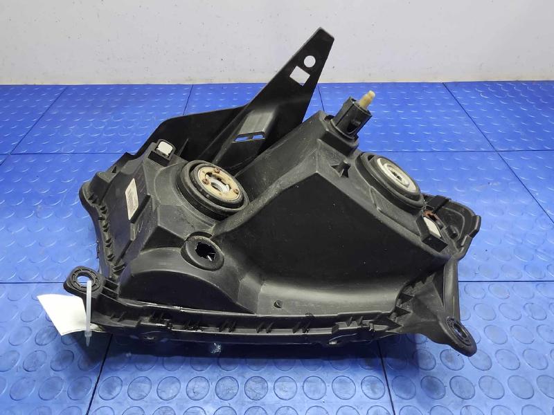 2011 Dodge Durango Headlamp Assembly