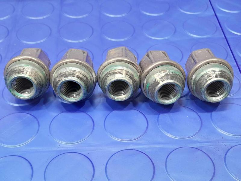 2023 Chevrolet Trailblazer Lug Nuts