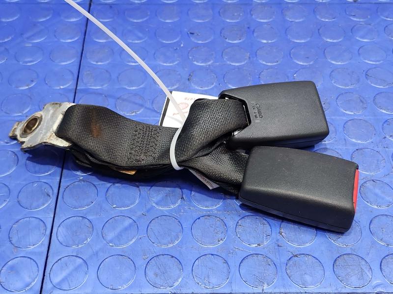 2010 Dodge Challenger Rear Seat Belt