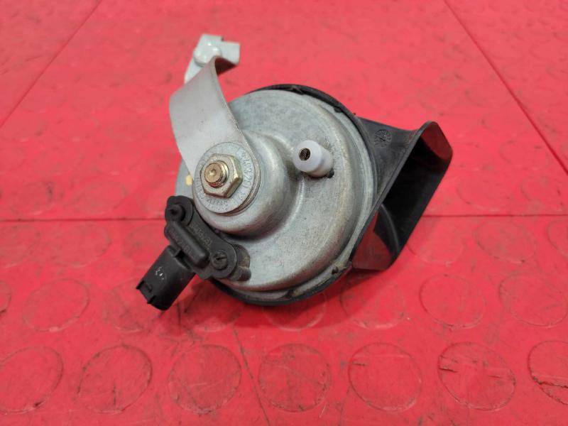 2004-2006 BMW X3 E83 High Note Horn Assembly Genuine OEM 61333403281