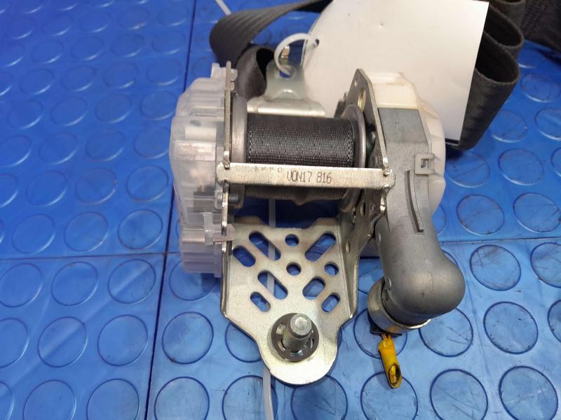 2011 Subaru Forester Front Seat Belt