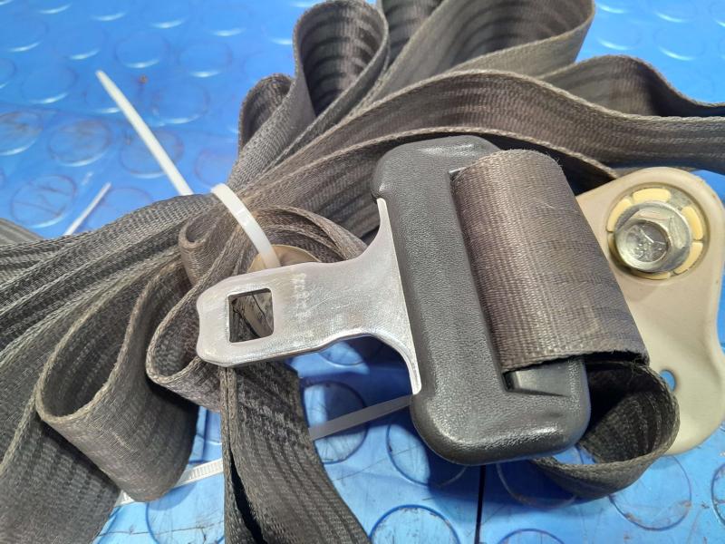 2011 Subaru Forester Front Seat Belt