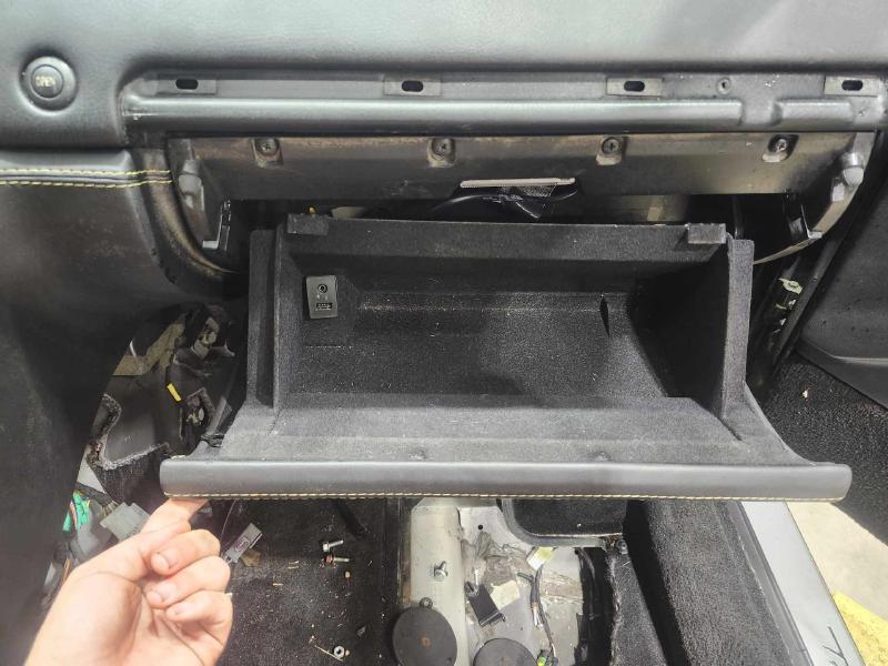 2011 Maserati Quattroporte Glove Box