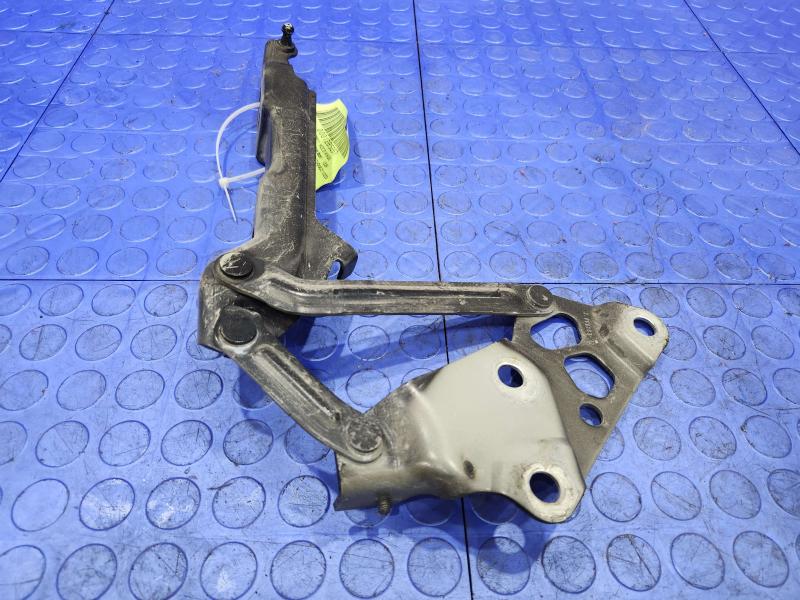 2016 Cadillac ATS Hood Hinge
