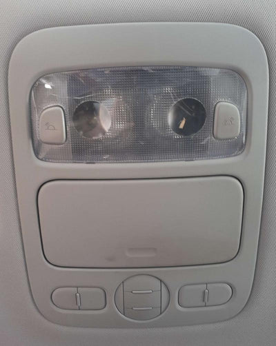 2014 Kia Sedona Front Console