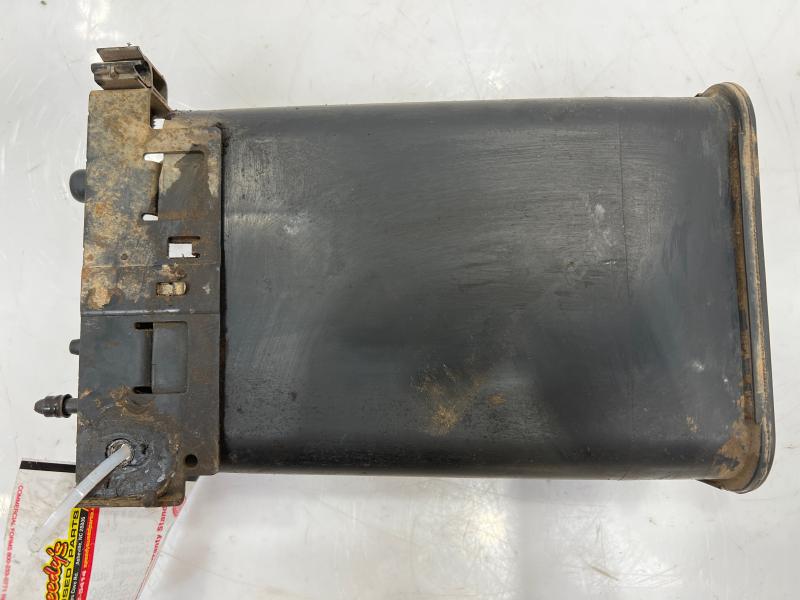 2001 GMC Sierra 1500 Evaporator Canister