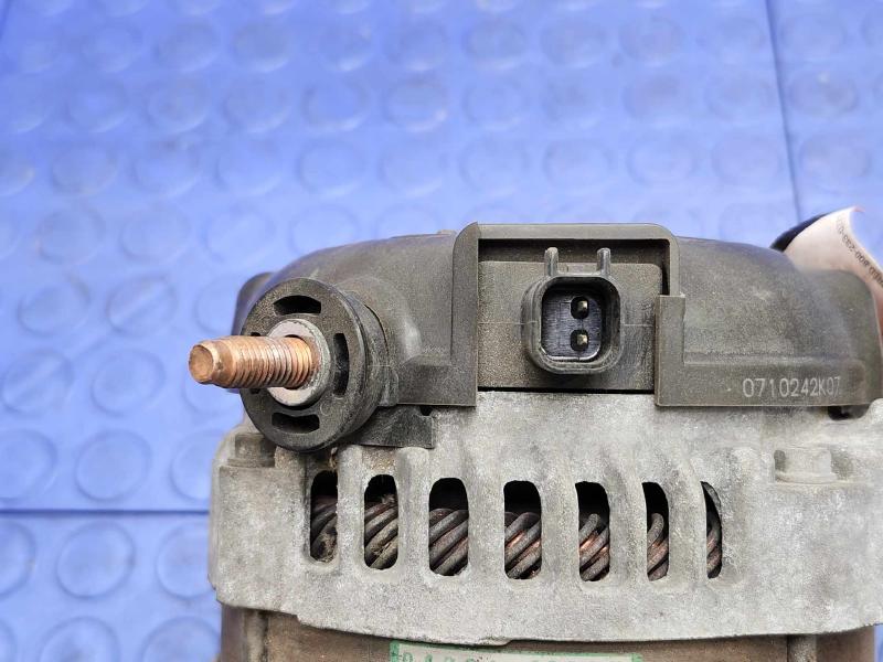 2009 Volkswagen Routan Alternator
