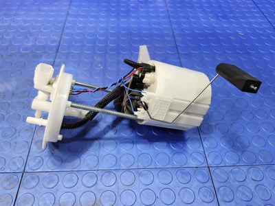 2018-2019 GMC Terrain FWD Tank Mounted Fuel Pump Assembly OEM 84493008