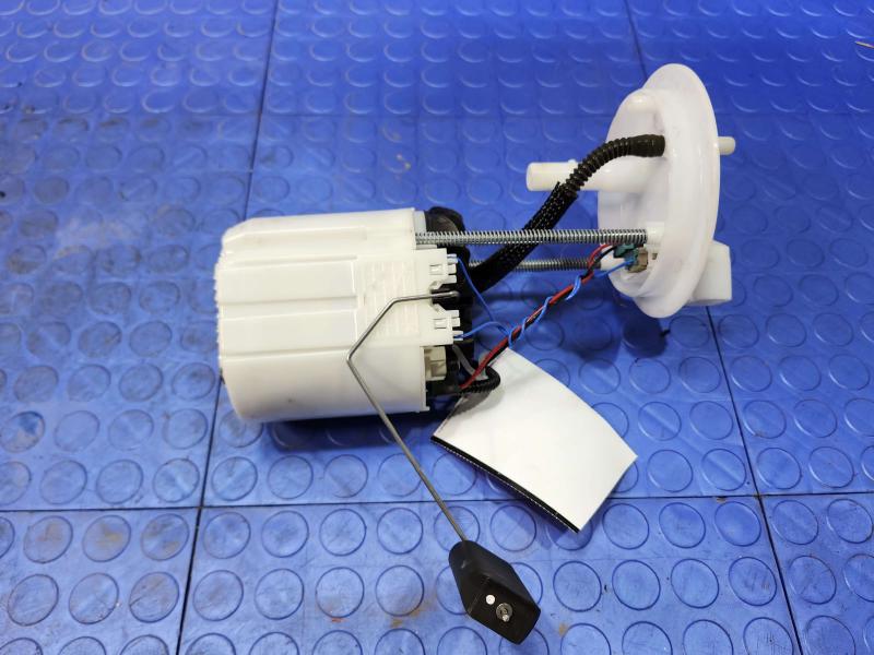 2018-2019 GMC Terrain FWD Tank Mounted Fuel Pump Assembly OEM 84493008