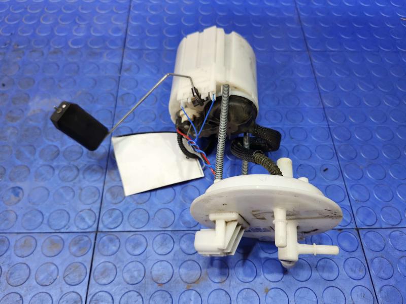 2018-2019 GMC Terrain FWD Tank Mounted Fuel Pump Assembly OEM 84493008