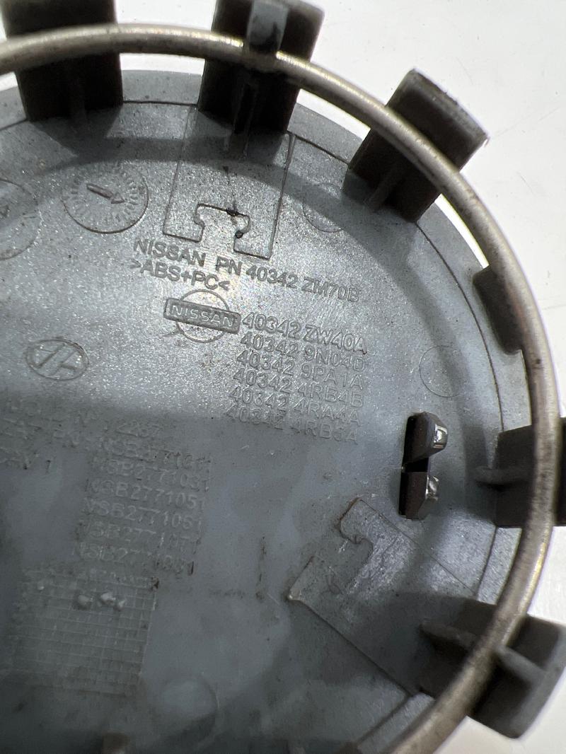 2003 Saab 9-3 Center Cap