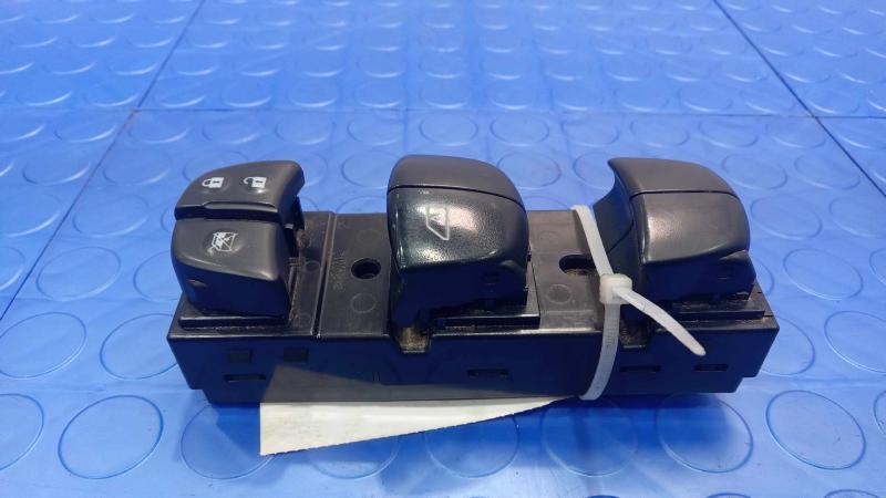 2015 Nissan Rogue Door Switch Front