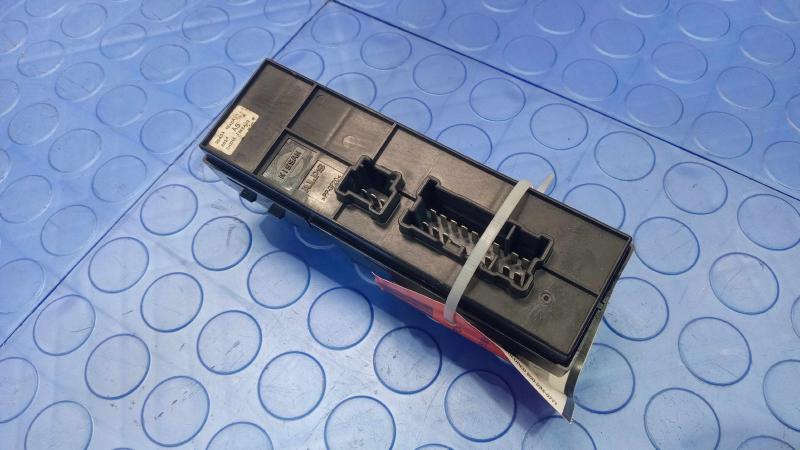 2015 Nissan Rogue Door Switch Front