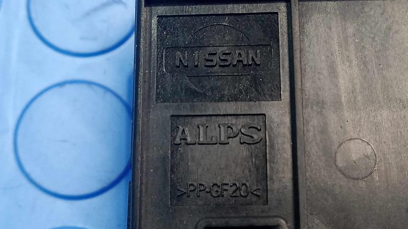 2015 Nissan Rogue Door Switch Front