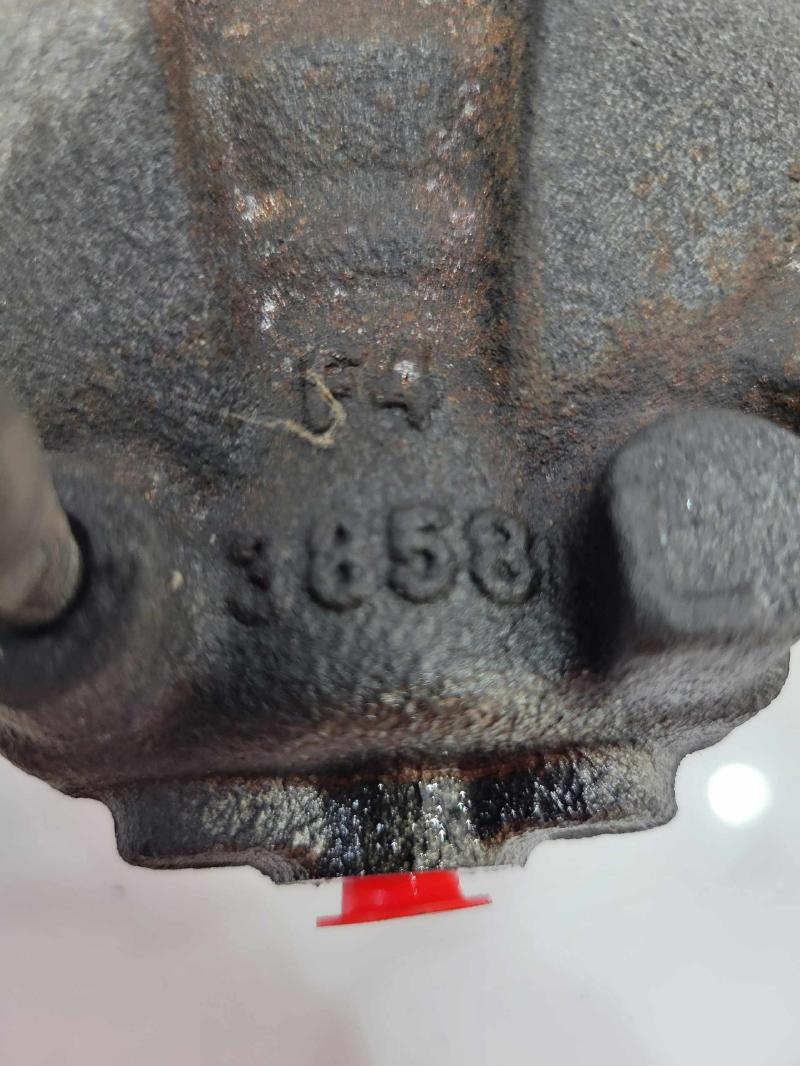 2015 Nissan Rogue Caliper