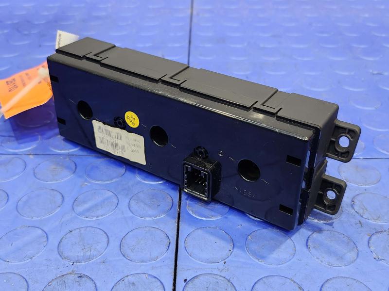 2017 Dodge Grand Caravan Heater A/C Control