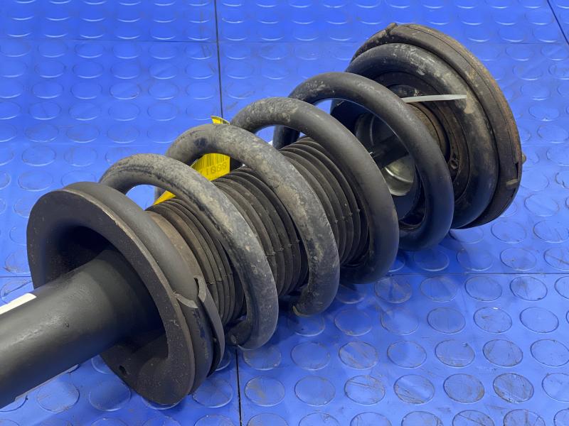 2014 Infiniti QX80 Strut Assembly