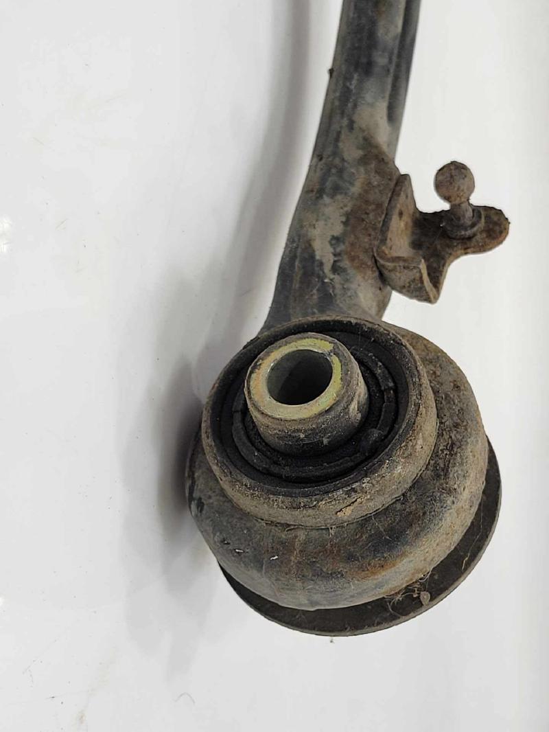 2004 Lincoln Navigator Upper Control Arm Front