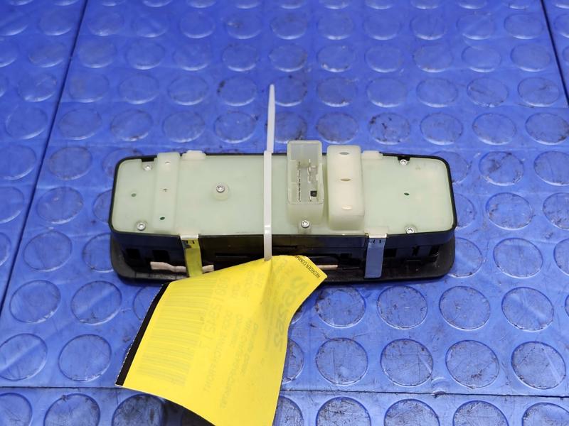 2015 Jeep Grand Cherokee Door Switch Front