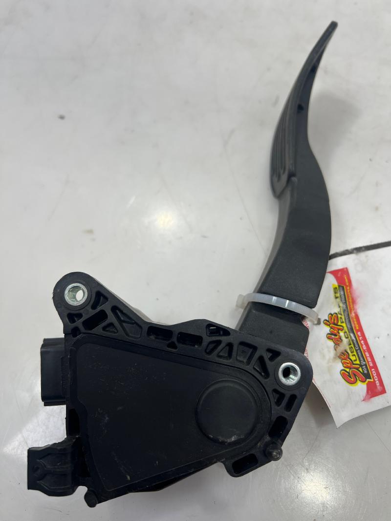 2013 - 2019 Nissan Versa Accelerator Pedal Assembly OEM 180029KS0A