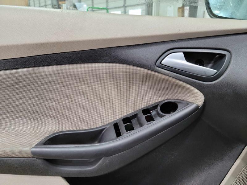 2013 Ford Focus Front Door Trim Panel