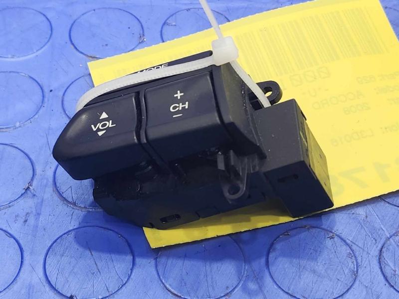 2008-2009 Honda Accord Steering Wheel Audio Remote Control Switch OEM 35880TA0A01