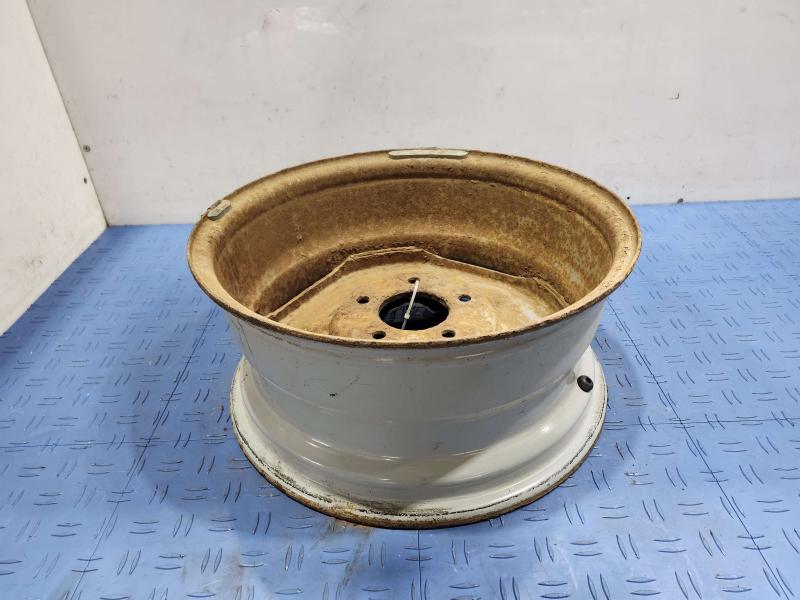 2001 Ford F-150 Wheel