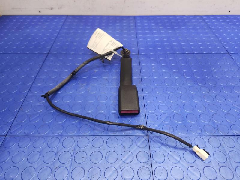 2013 Infiniti FX35 Front Seat Belt