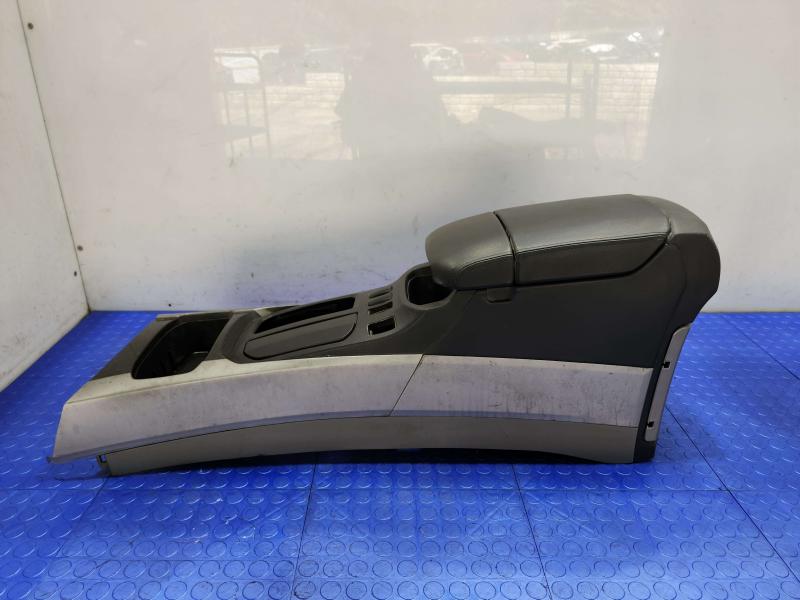2003 Toyota 4Runner Front Console
