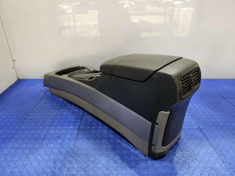 2003 Toyota 4Runner Front Console