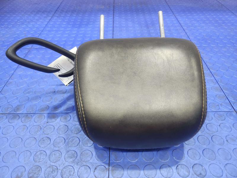 2014 Dodge Challenger Headrest