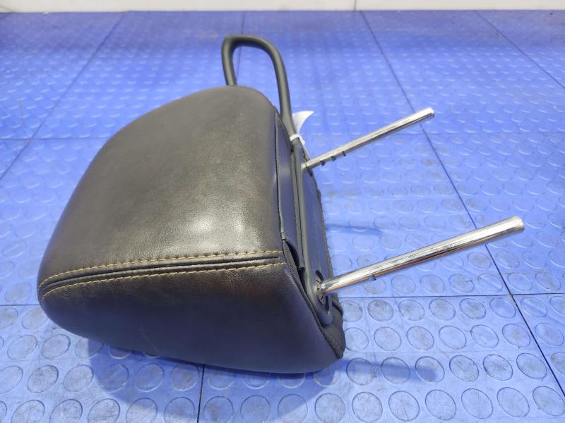 2014 Dodge Challenger Headrest