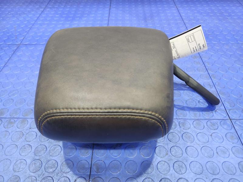2014 Dodge Challenger Headrest