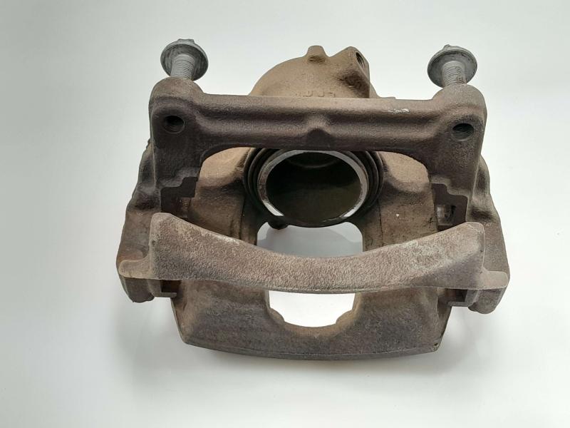 2014 Mercedes CLA-Class Caliper
