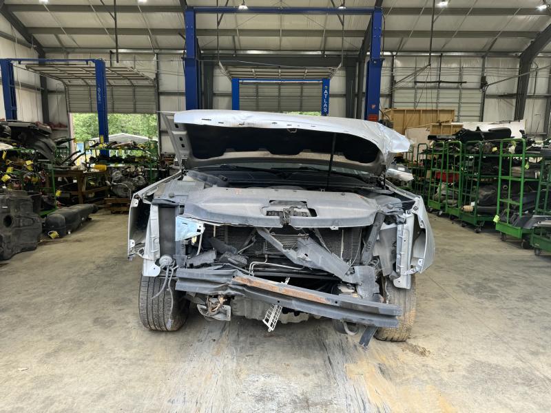 2013 Cadillac Escalade Center Pillar