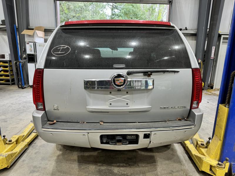 2013 Cadillac Escalade Quarter Panel