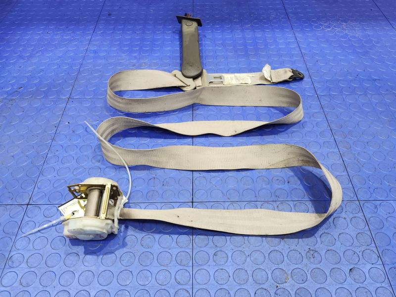 2003 Subaru Legacy Rear Seat Belt