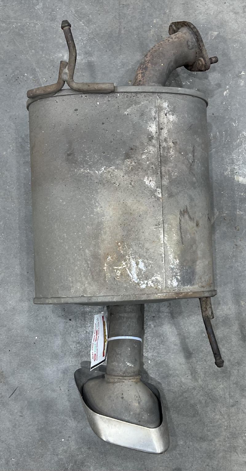 2006 Acura TL Muffler