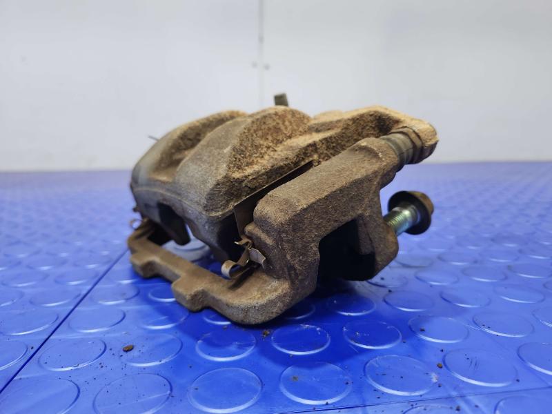2011 Infiniti QX56 Caliper