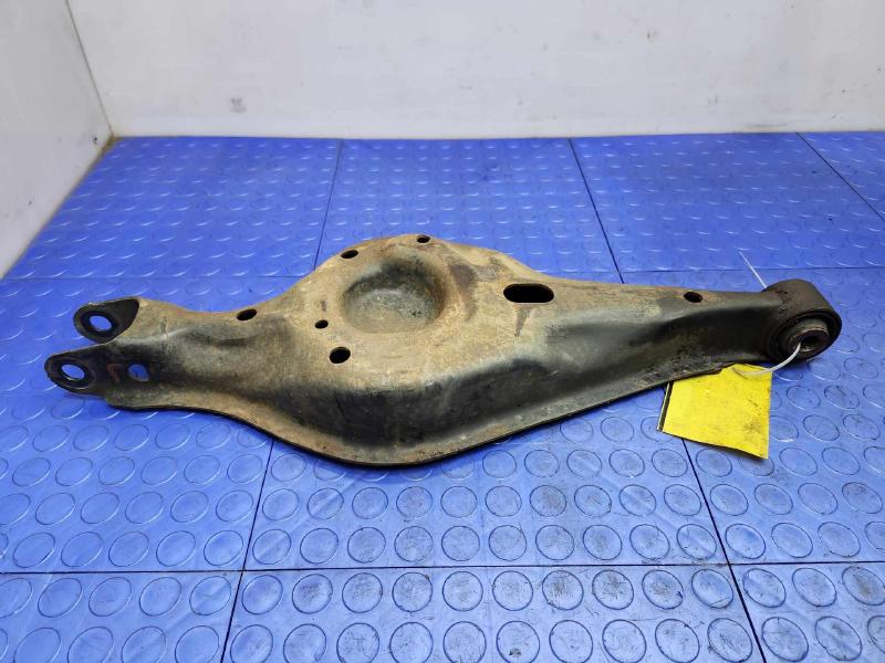 2013 Ford Taurus Lower Control Arm Rr