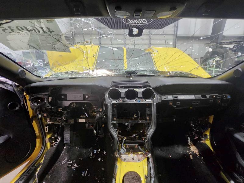 2015 Ford Mustang Dash Panel
