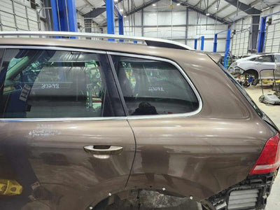 2011 Volkswagen Touareg Quarter Panel