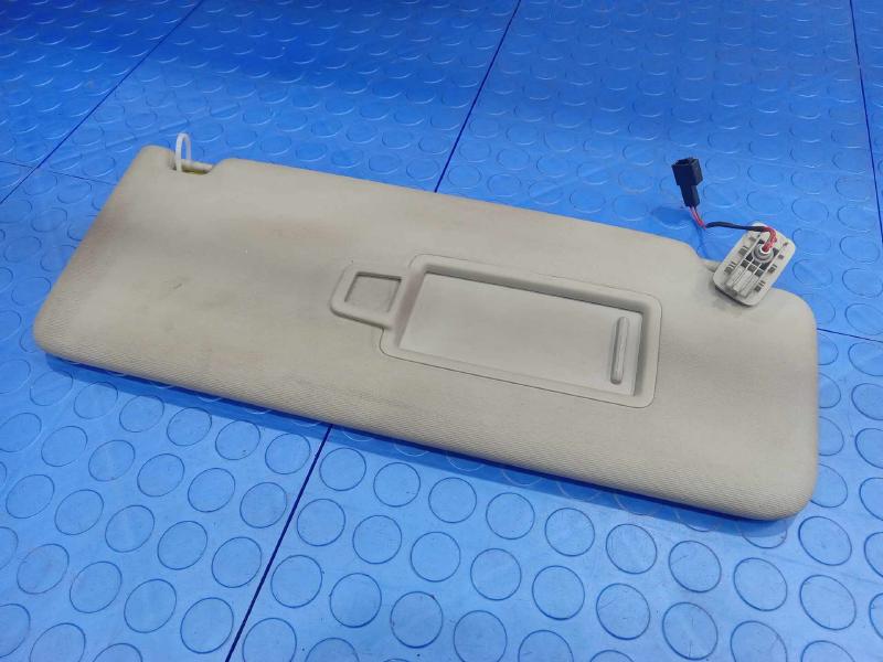 2018-2023 Volkswagen Atlas Sun Visor Right Passenger Side Gray OEM 3CN857552E3H8,RH