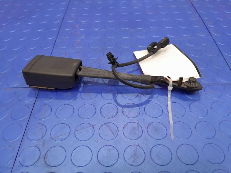 2018 Chevrolet Malibu Front Seat Belt